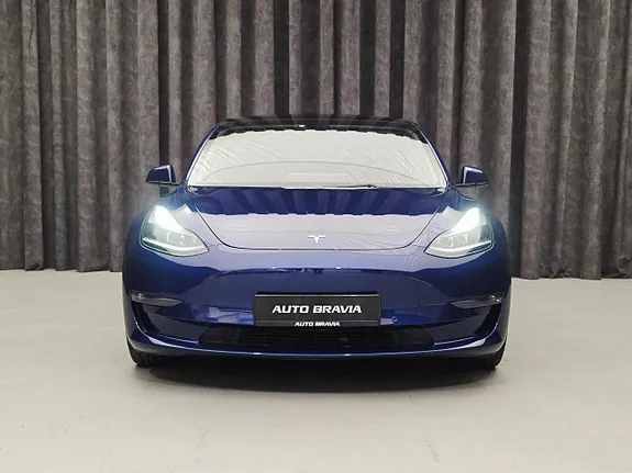 Tesla Model 3 2021 photo 2