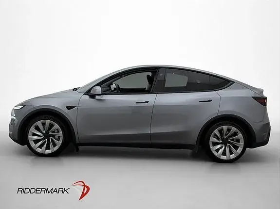 Tesla Model Y 2025 photo 5