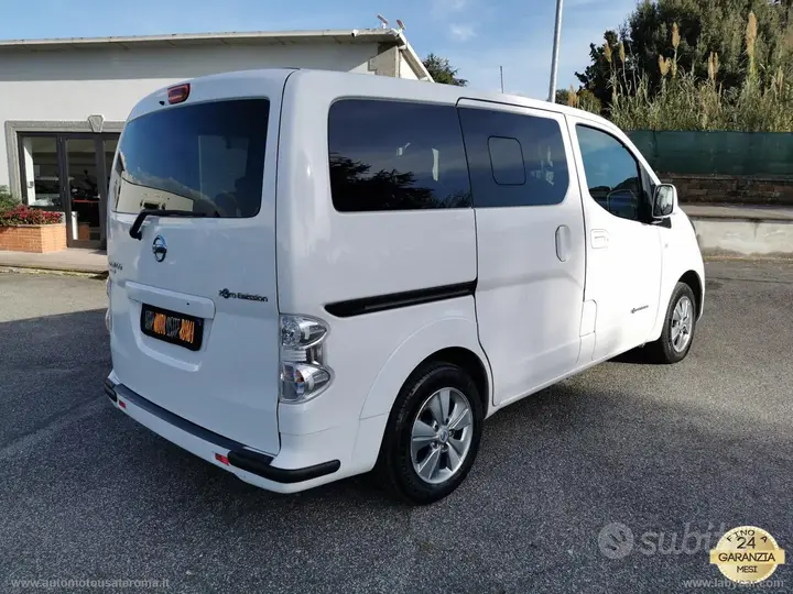 Nissan Evalia 2018 photo 2