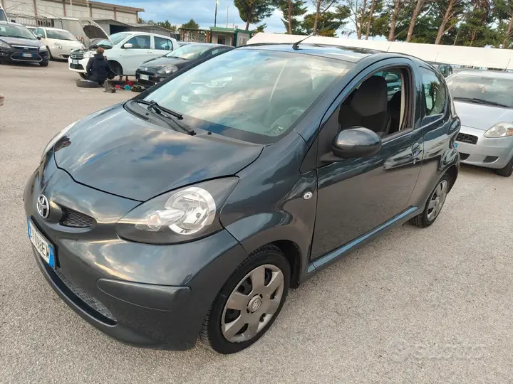 Toyota Aygo 2005 photo 3