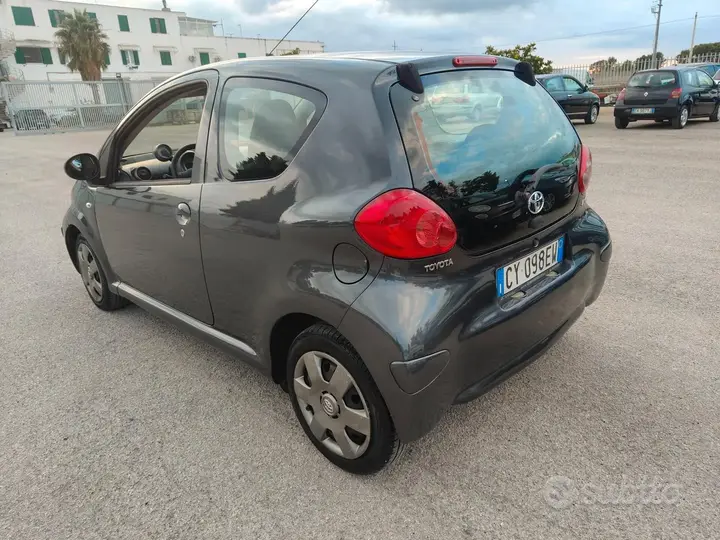 Toyota Aygo 2005 photo 5