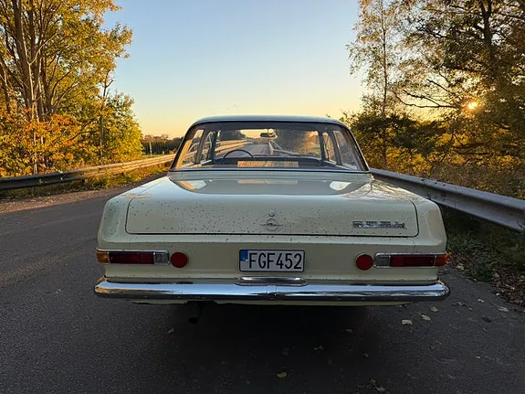 Opel Rekord 1965 photo 3