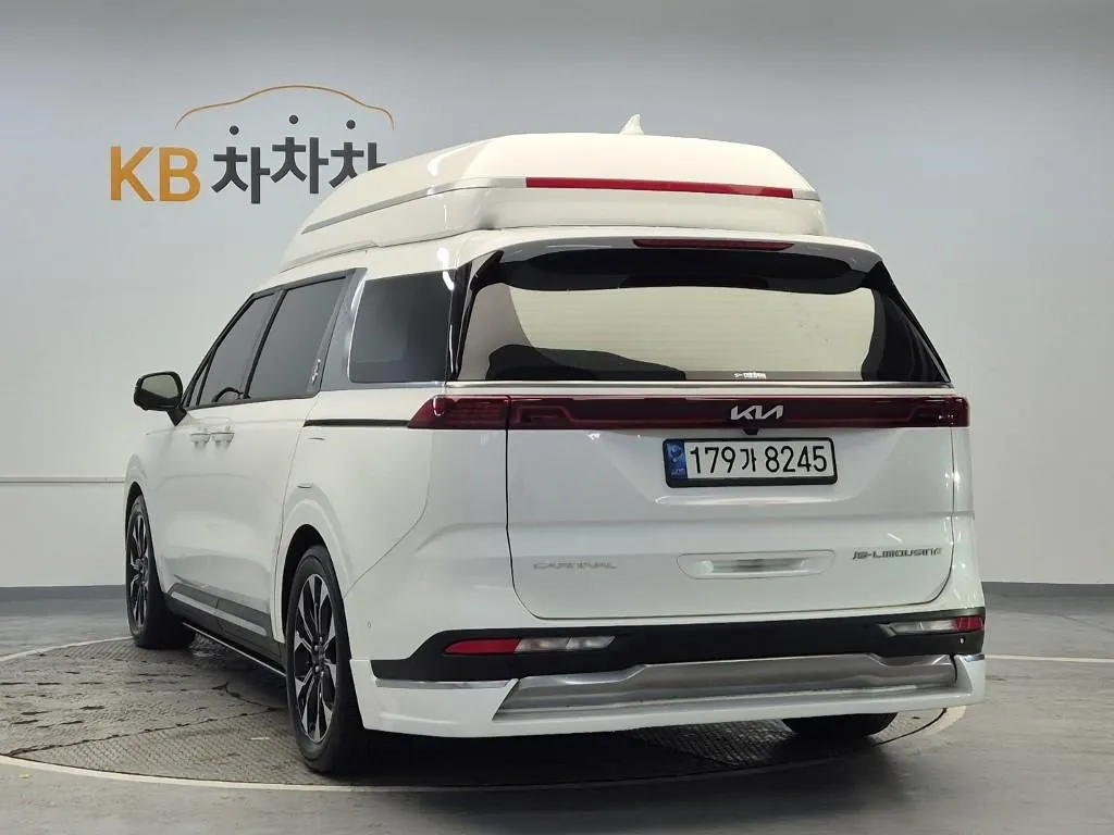 Kia Carnival 2022 photo 2