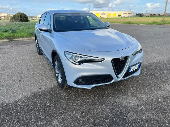 Alfa Romeo Stelvio 2021 photo 4