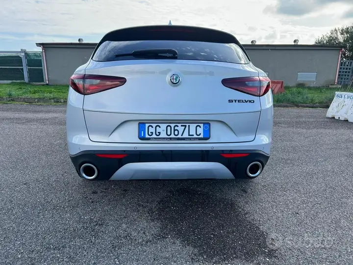 Alfa Romeo Stelvio 2021 photo 5
