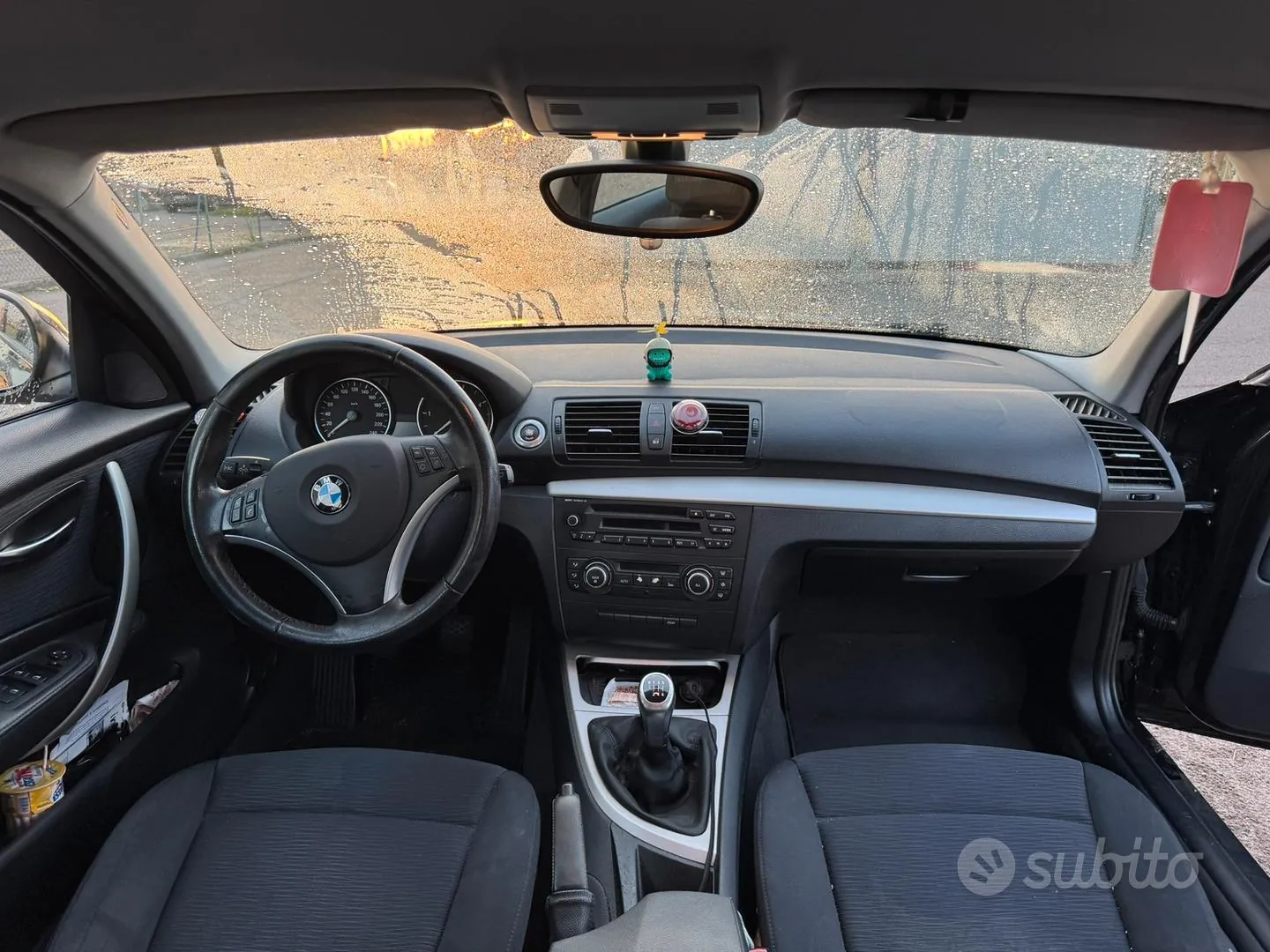 BMW 1 Series 2010 photo 5