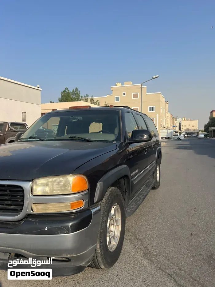 GMC Suburban 2005 photo 3