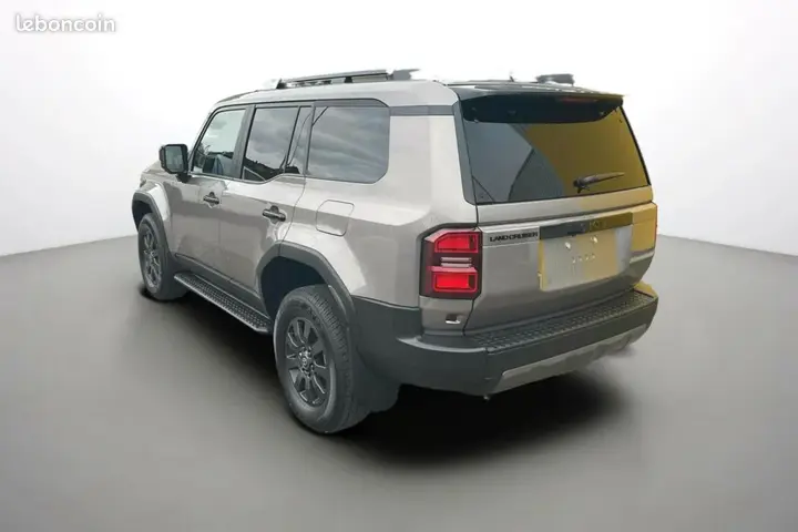 Toyota Land Cruiser 2026 photo 2