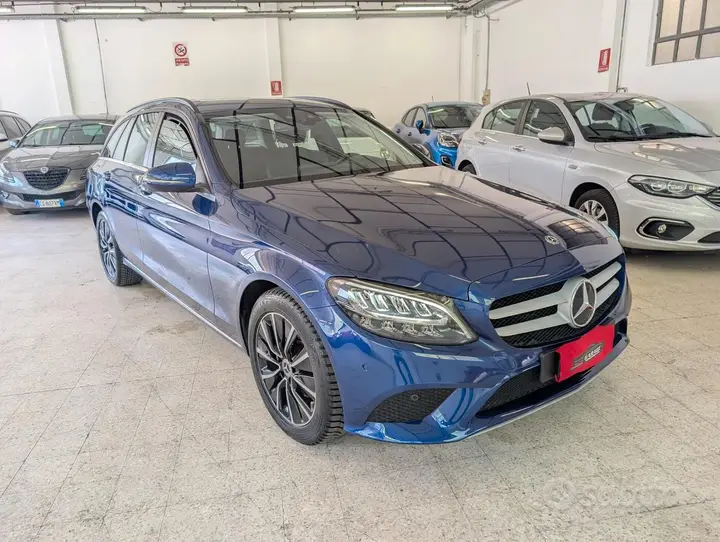 Mercedes-Benz C 220