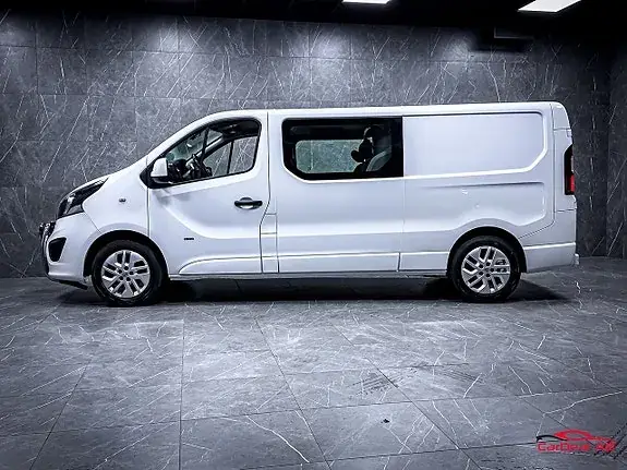 Opel Vivaro 2015 photo 4