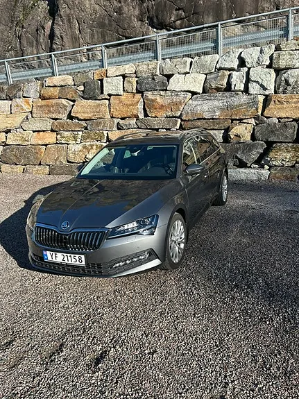 Skoda Superb 2023 photo 5