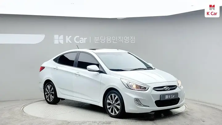 Hyundai Accent 2015 photo 3