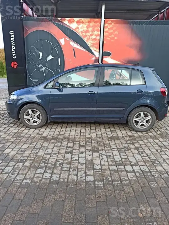 Volkswagen Golf Plus 2011 photo 4