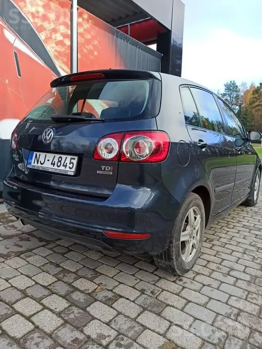 Volkswagen Golf Plus 2011 photo 3