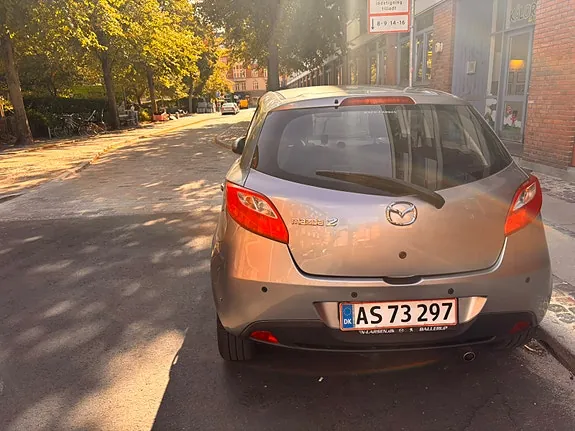 Mazda 2
