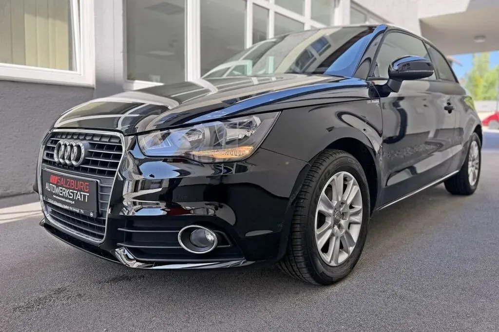 Audi A1 2011 photo 2