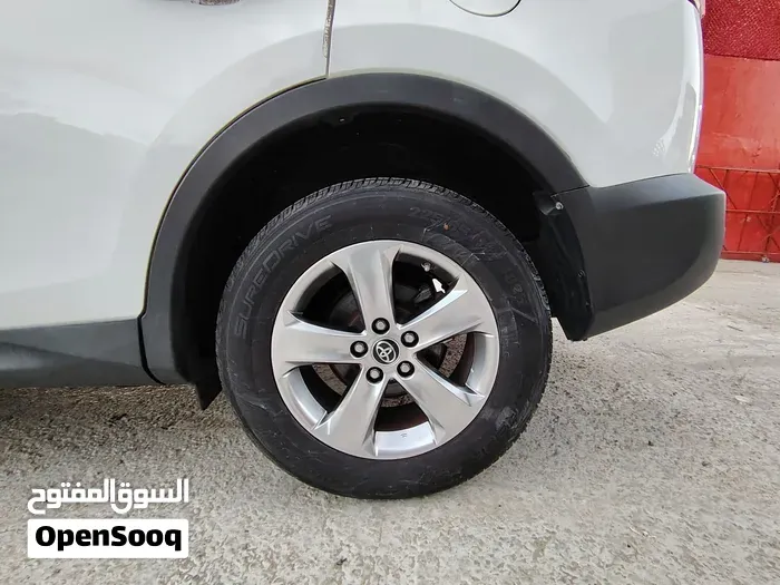 Toyota Rav 4 2015 photo 2