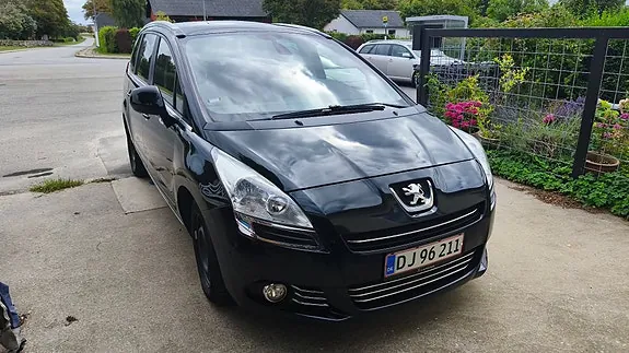 Peugeot 5008 2008 photo 2