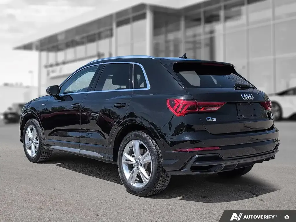 Audi Q3 2020 photo 4
