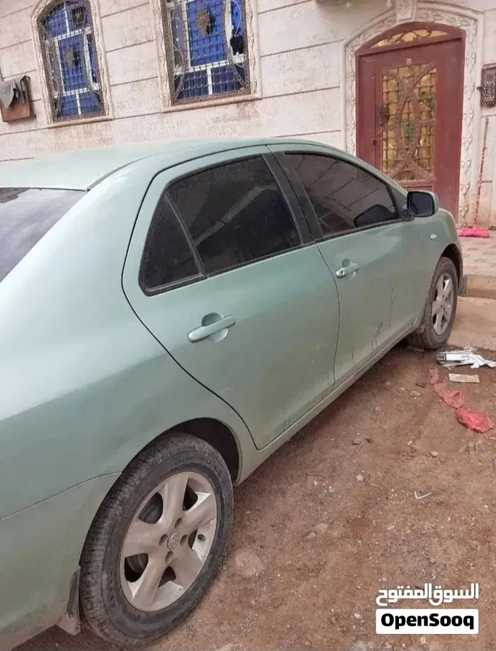 Toyota Yaris 2007 photo 2