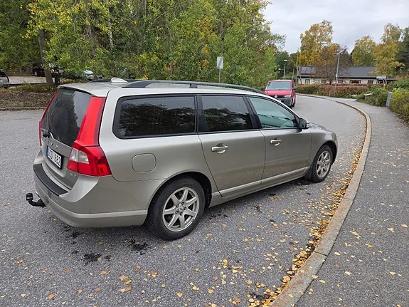 Volvo V70 2008 photo 3