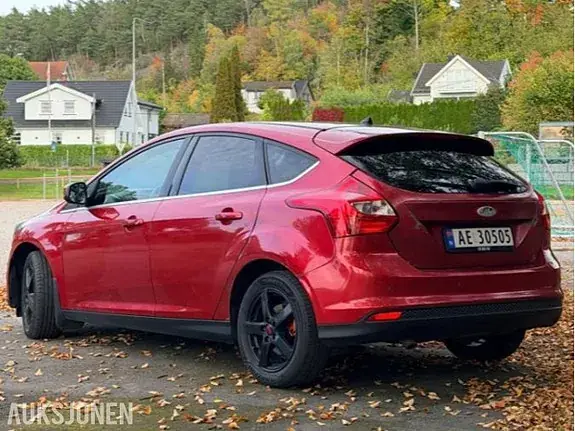 Ford Focus 2011 photo 3