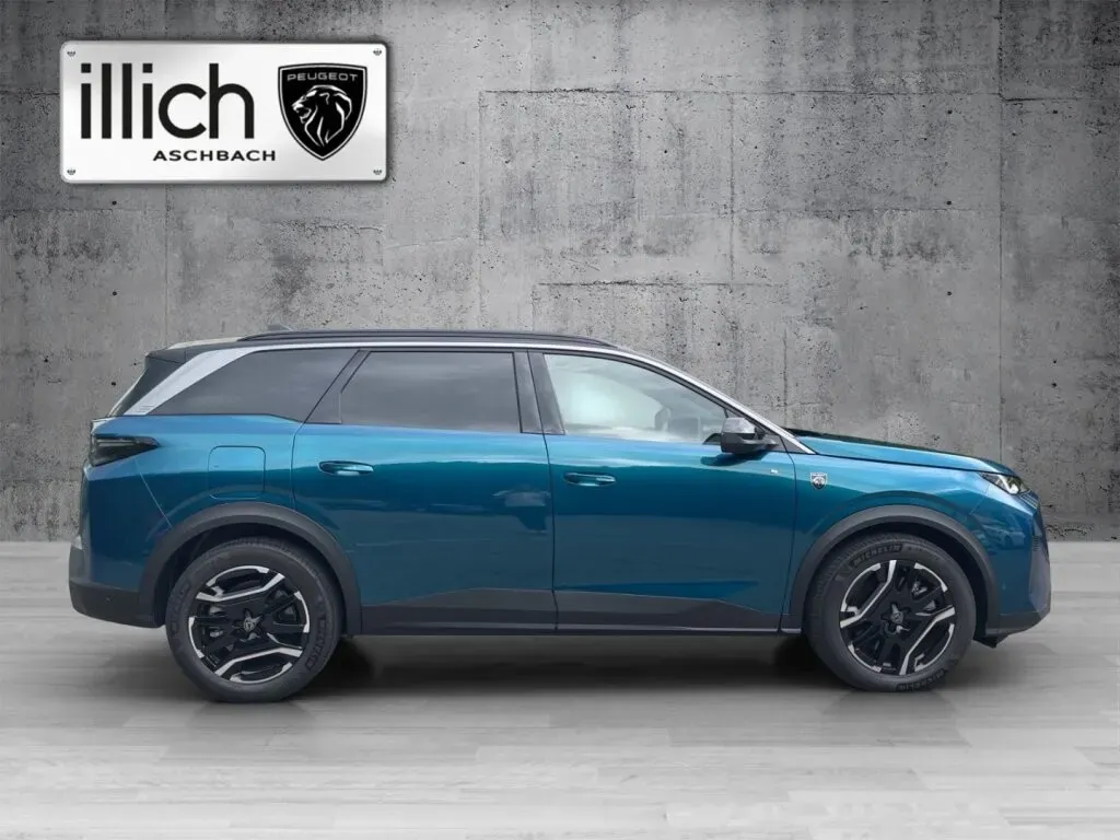 Peugeot 5008 photo 2