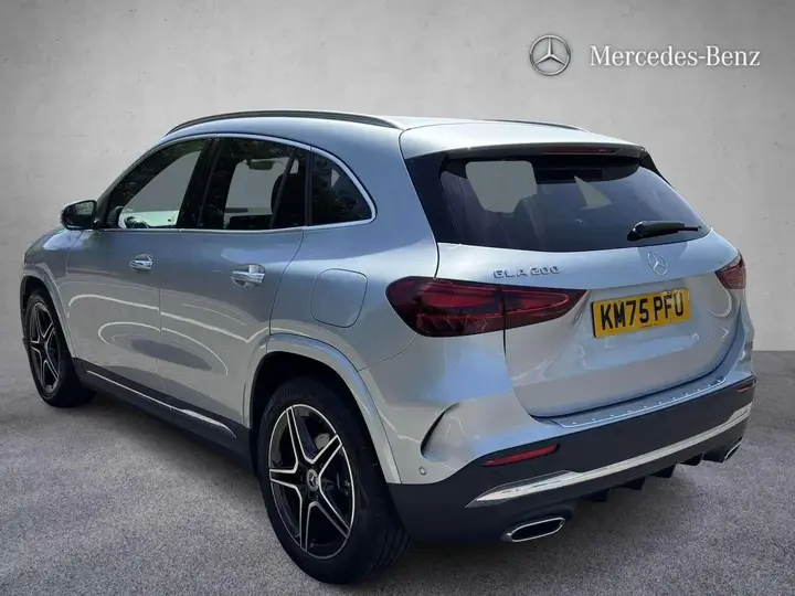 Mercedes-Benz Gla 2025 photo 2