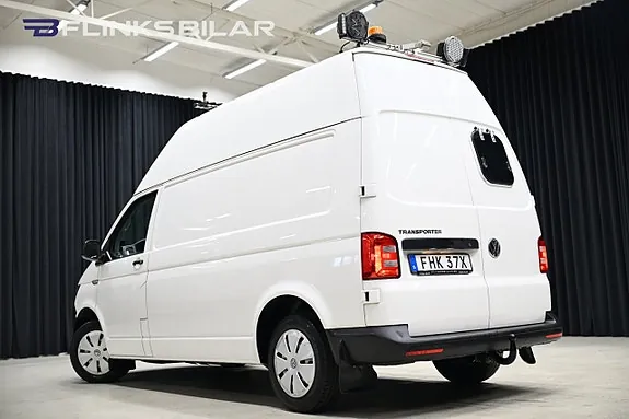 Volkswagen Transporter 2019 photo 5