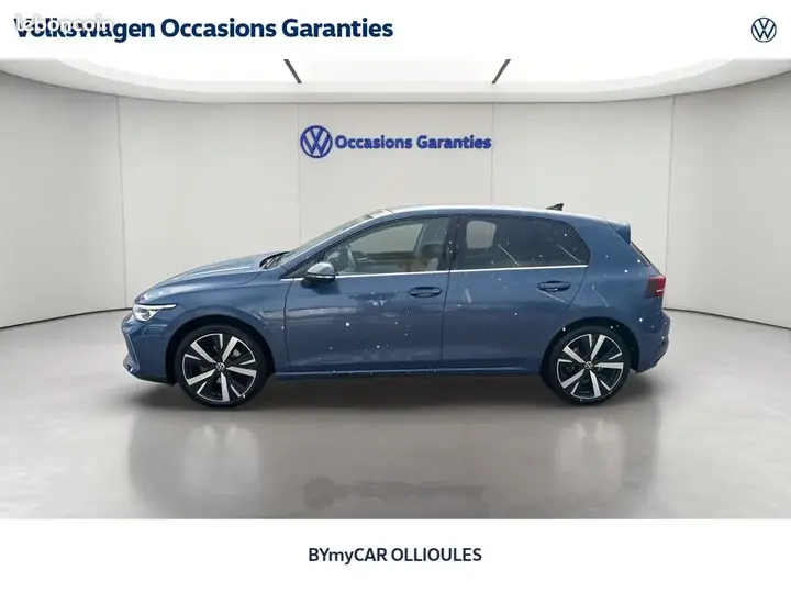 Volkswagen Golf 2025 photo 2