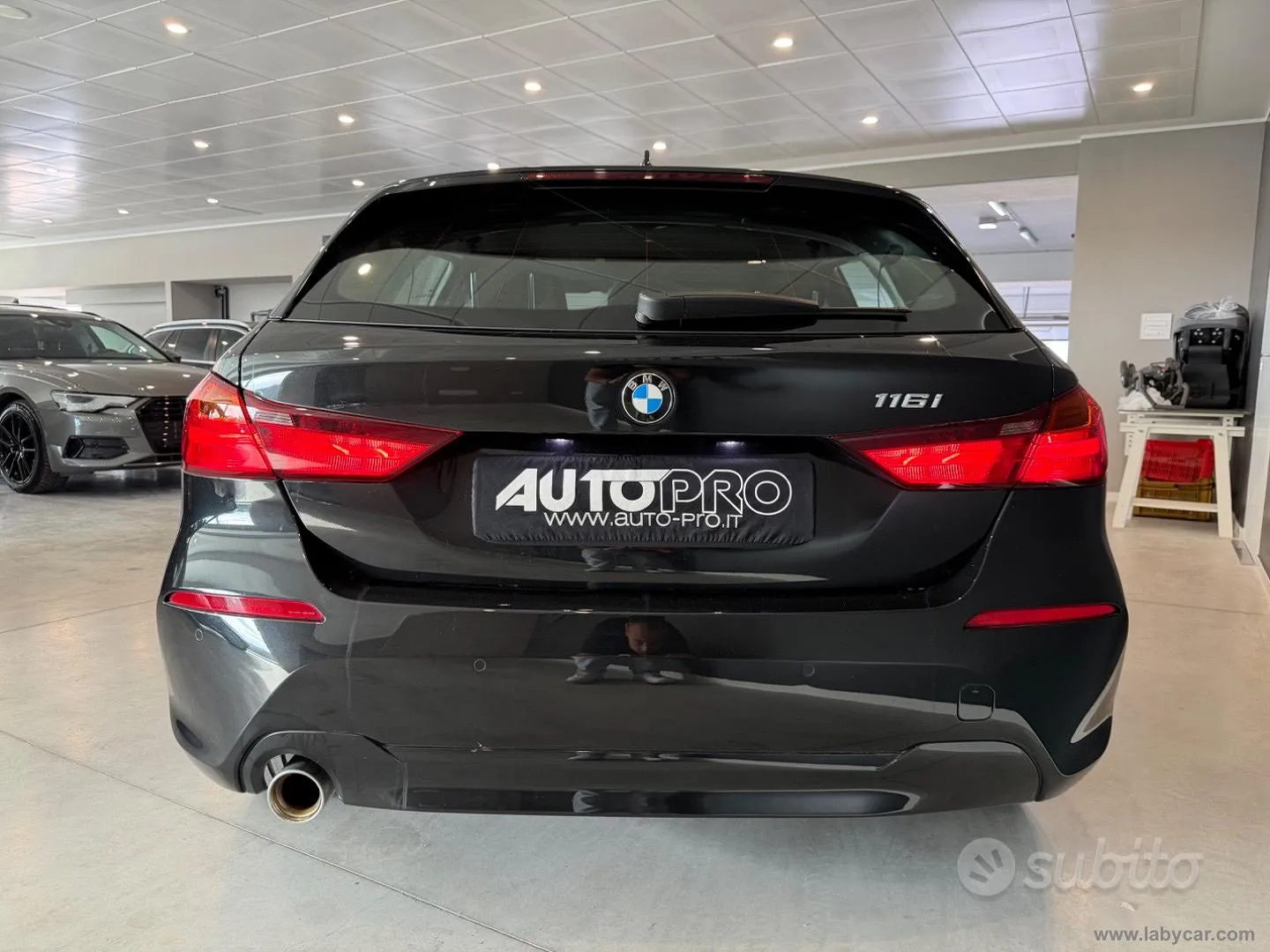 BMW 116I 2023 photo 3