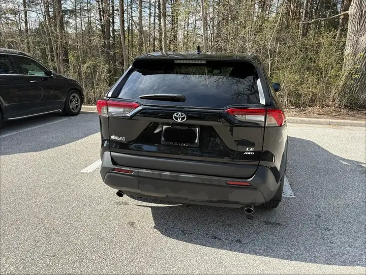 Toyota Rav4 2025 photo 2