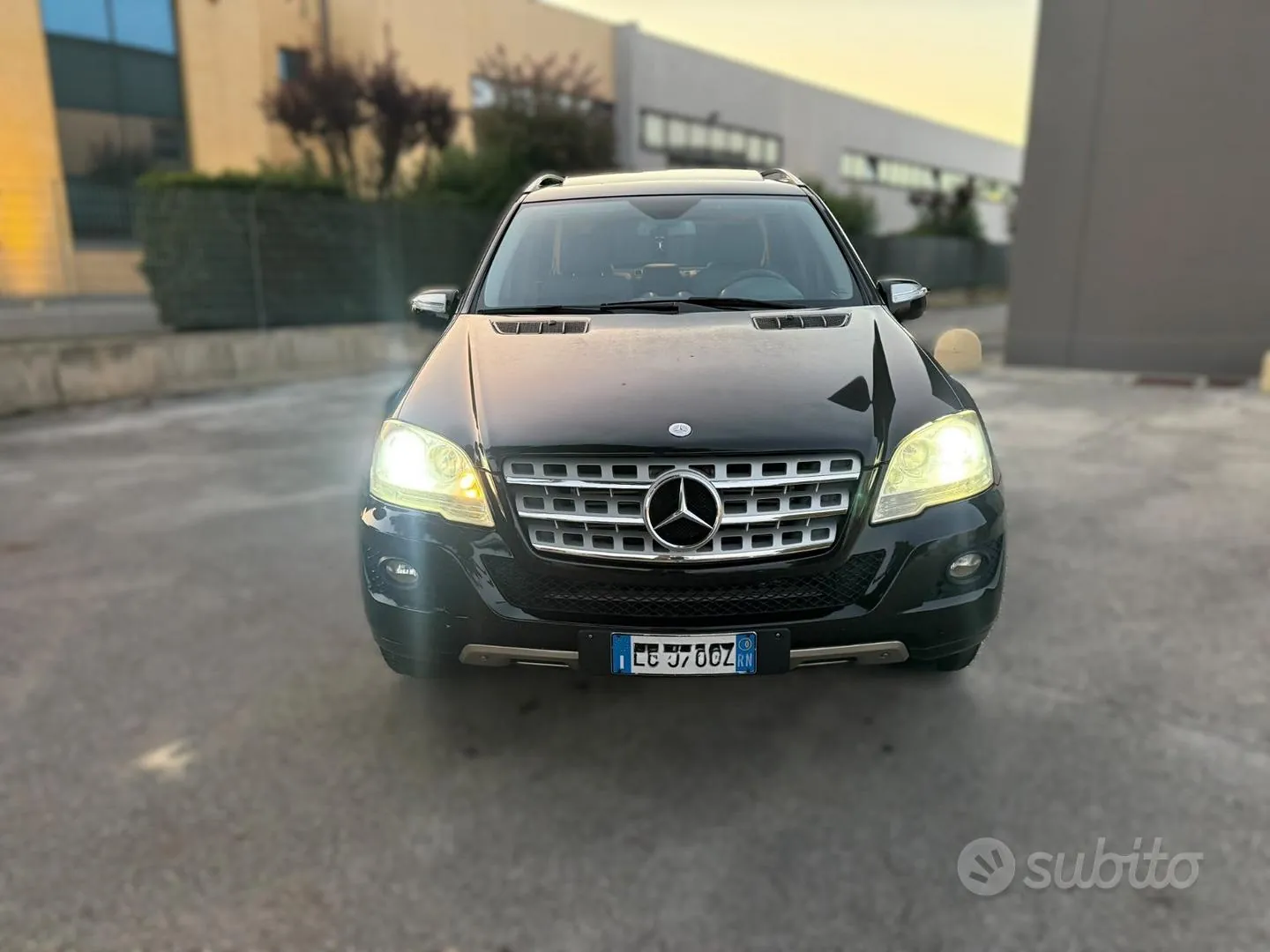 Mercedes-Benz Ml350 2010 photo 2