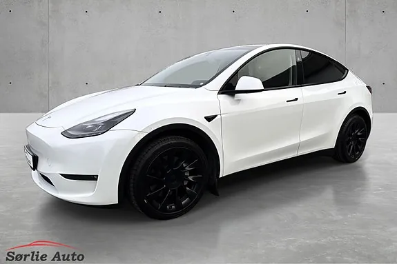 Tesla Model Y 2024 photo 2