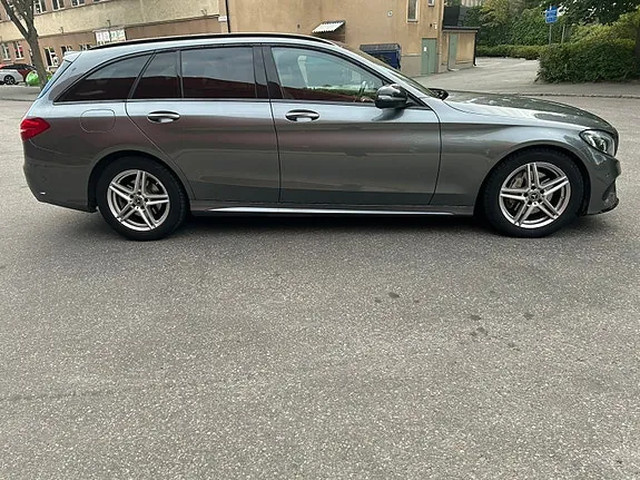 Mercedes-Benz C180