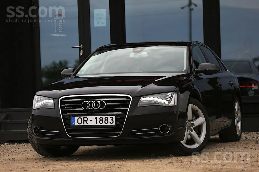 Audi A8 2012 photo 5