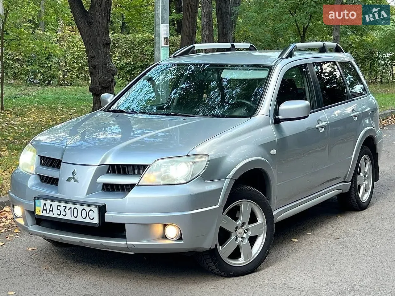 Mitsubishi Outlander 2008 photo 2