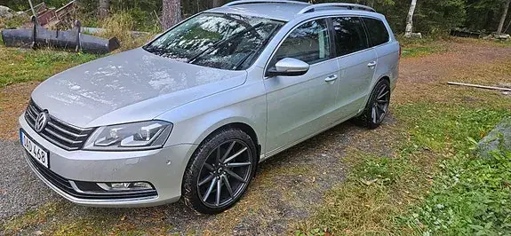 Volkswagen Passat 2012 photo 3