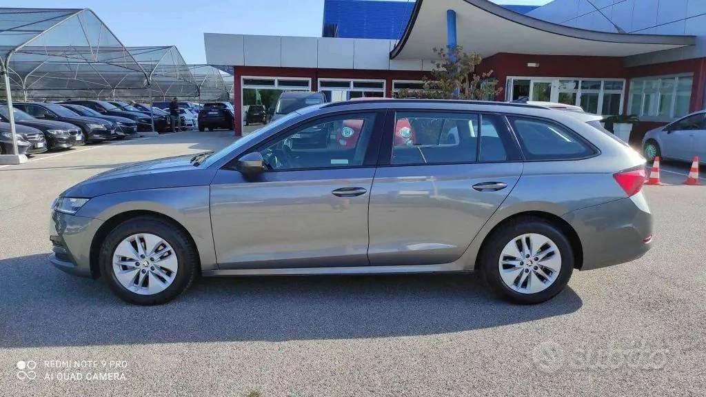 Skoda Octavia 2023 photo 5