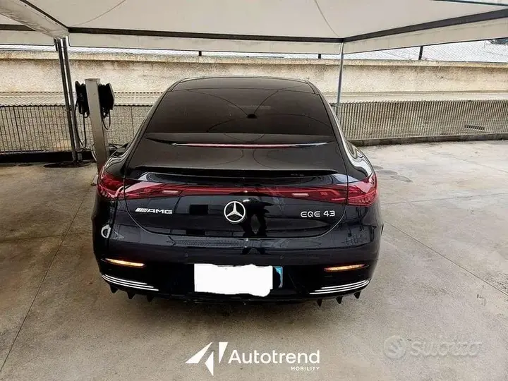 Mercedes-Benz Eqe 2022 photo 4