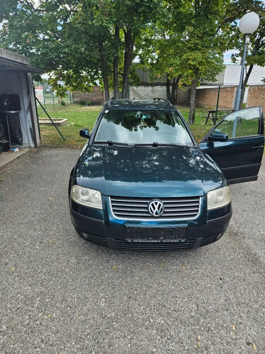 Volkswagen Passat 2002 photo 2
