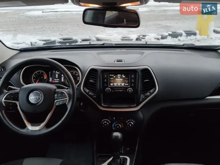 Jeep Cherokee 2017 photo 3