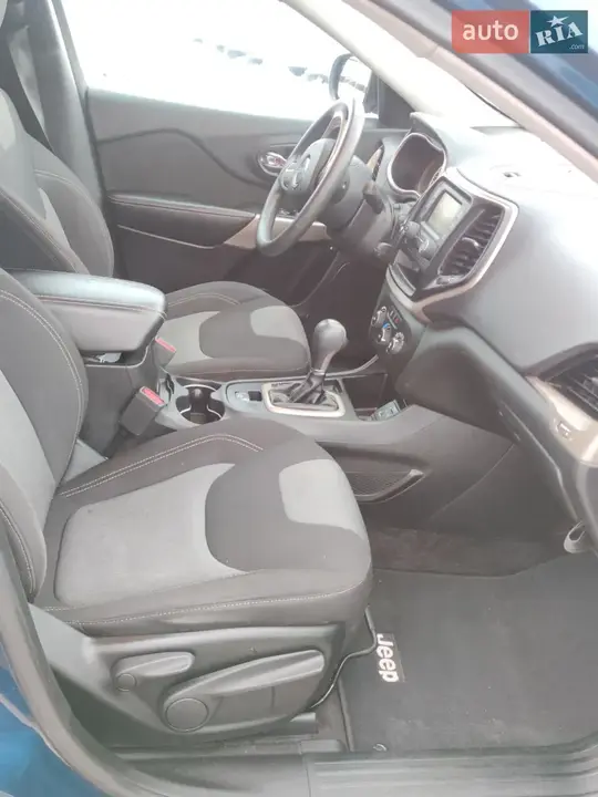 Jeep Cherokee 2017 photo 4