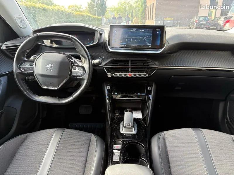 Peugeot 2008 2021 photo 4