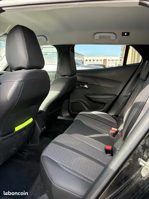 Peugeot 2008 2021 photo 5