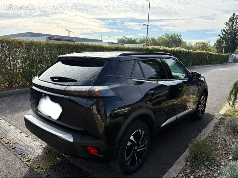 Peugeot 2008 2021 photo 3