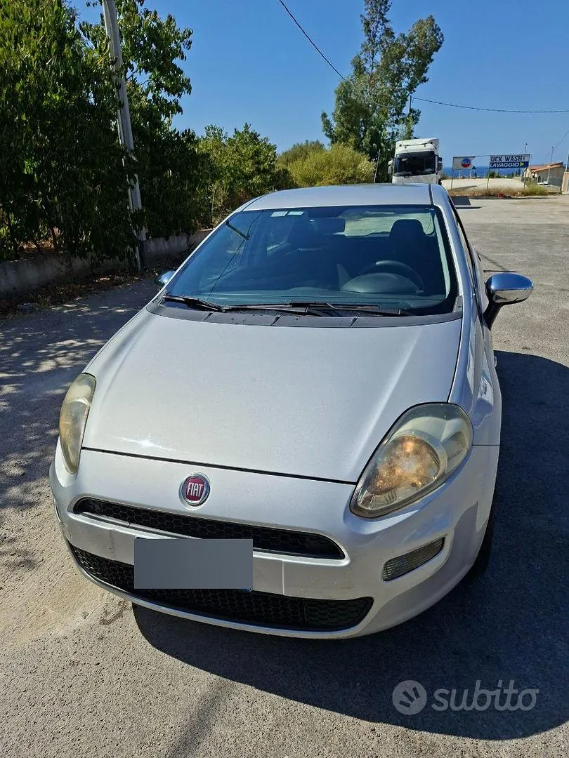 Fiat Punto 2015 photo 2