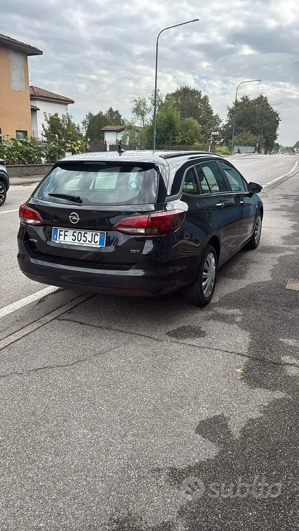 Opel Astra 2016 photo 2