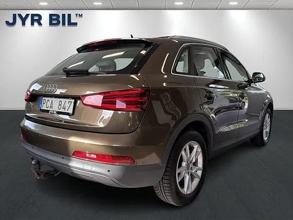 Audi Q3 2012 photo 3