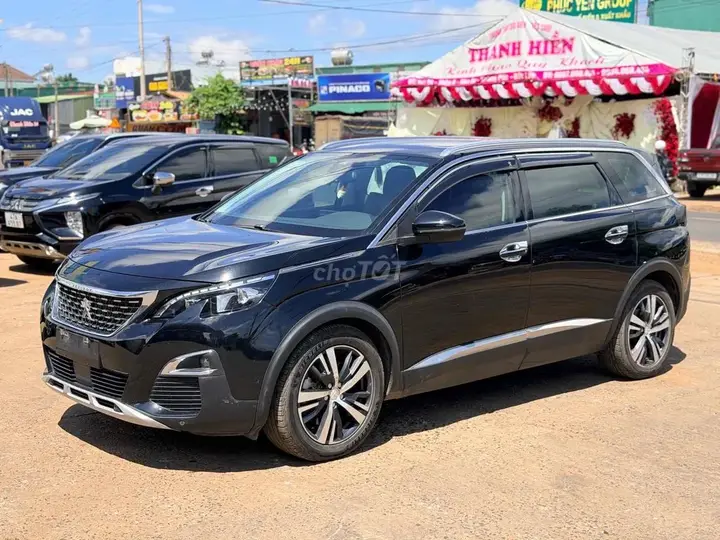 Peugeot 5008 2018 photo 2